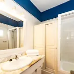 Luxury House Tiati *
