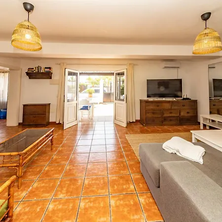 Luxury House Tiati Semesterbostad