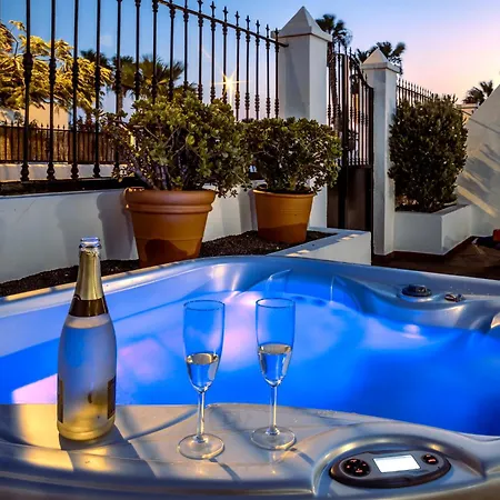 Luxury House Tiati Holiday home