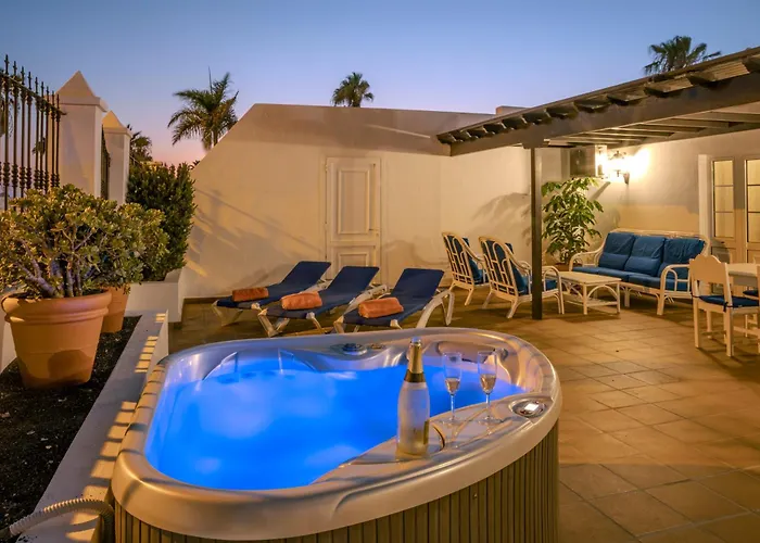 Luxury House Tiati * Tias