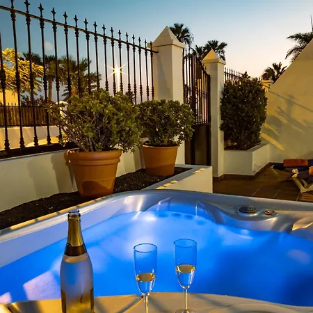 Дом отдыха Luxury House Tiati