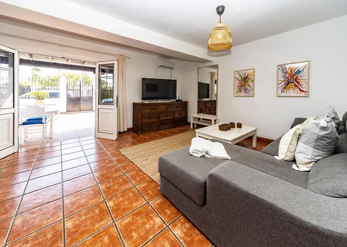 Luxury House Tiati *